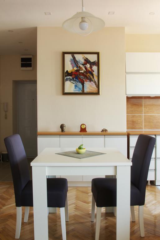 Square Studio Apartment Ниш Екстер'єр фото