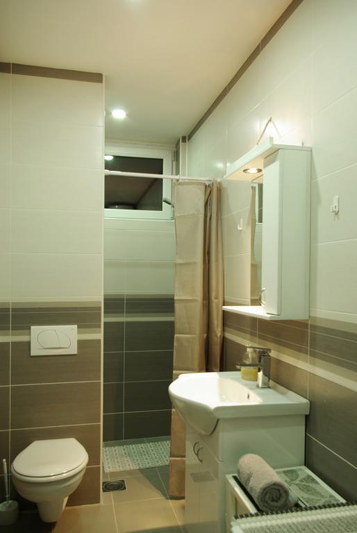 Square Studio Apartment Ниш Екстер'єр фото