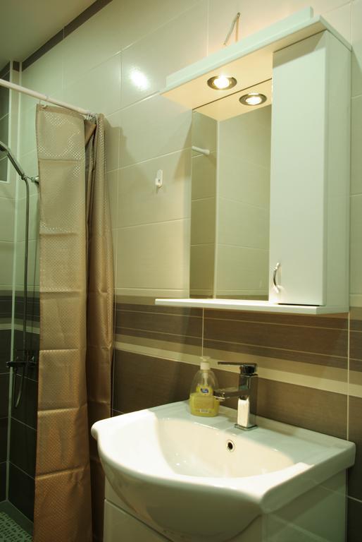 Square Studio Apartment Ниш Екстер'єр фото