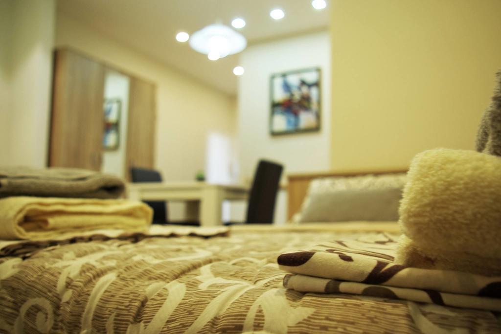 Square Studio Apartment Ниш Екстер'єр фото